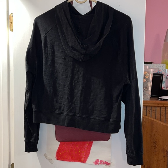 Pink cropped top - Picture 2 of 2